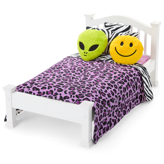 Nicki’s™ Bed & Animal-Print Bedding Set for 18-inch Dolls (Historical Characters) P3