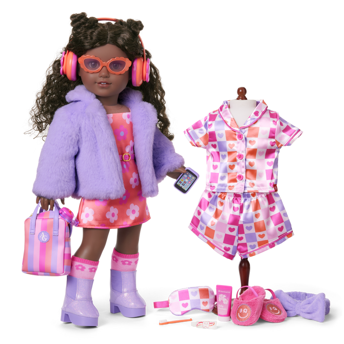 Truly Me™ #127 Doll & Day of Fun All-in-One Set M5