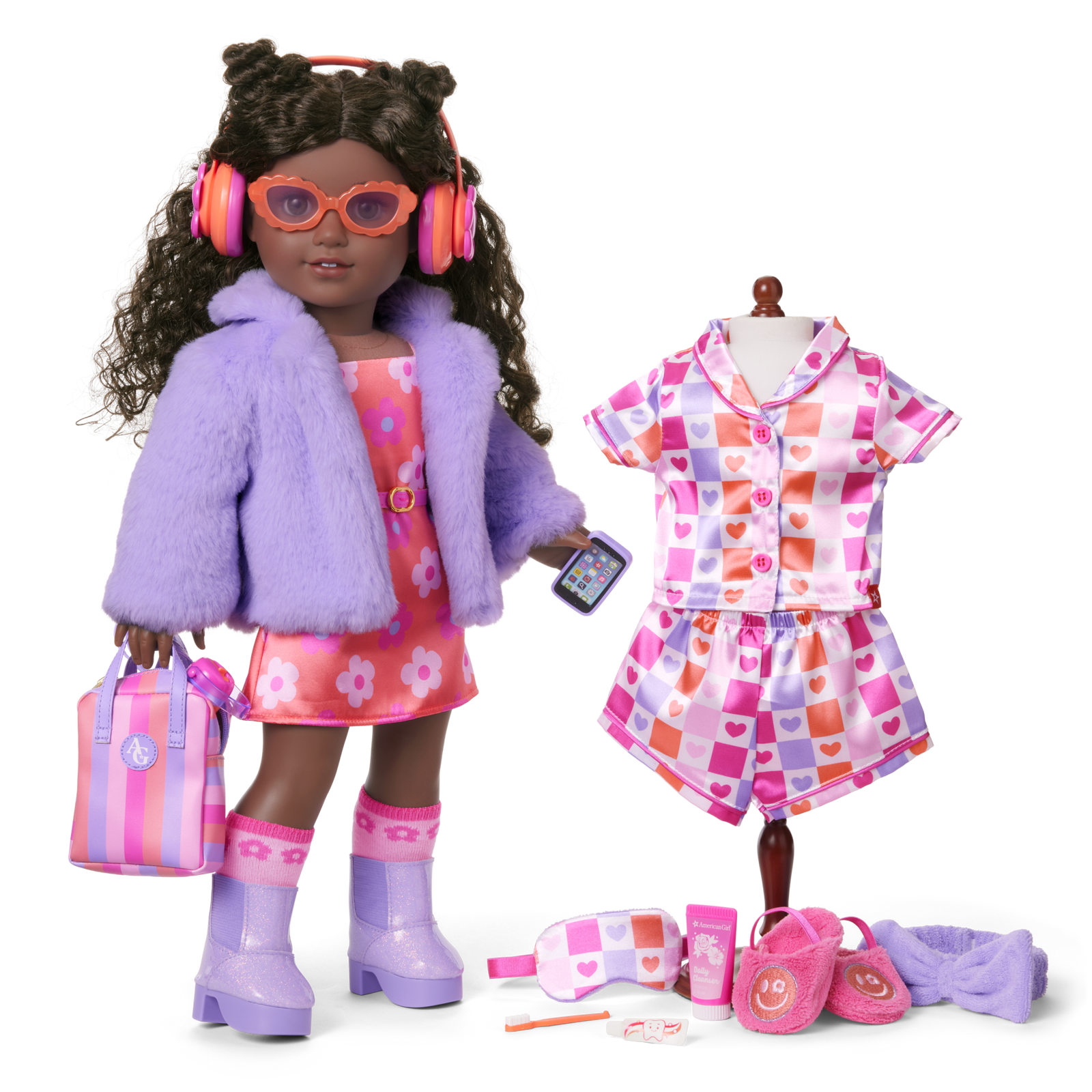 Truly Me™ #127 Doll & Day of Fun All-in-One Set N1