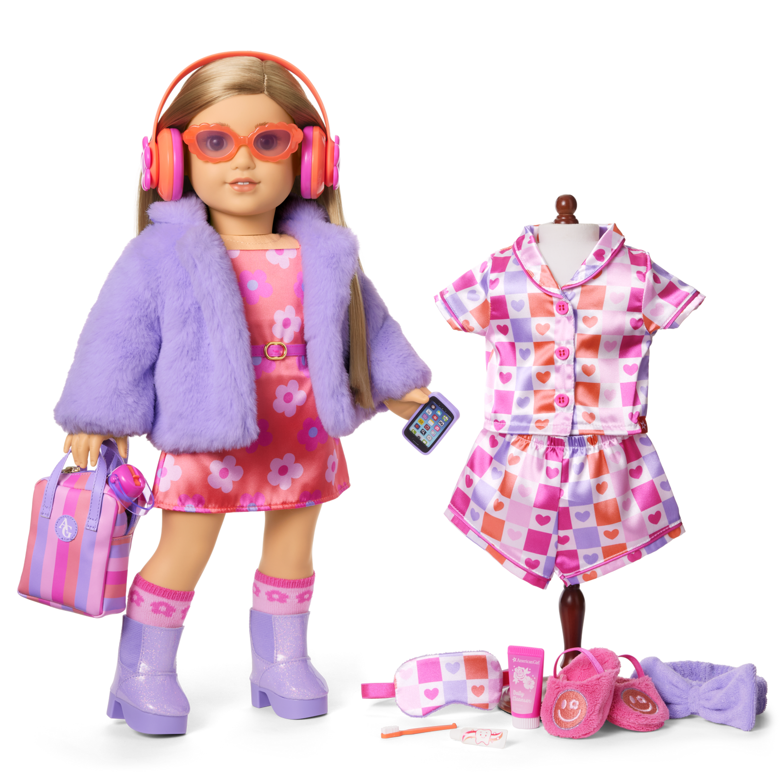 Truly Me™ #131 Doll & Day of Fun All-in-One Set P6